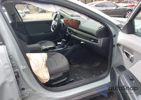 2025 Kia K4 Ex из США, поврежденный, VIN 3KPFU4DE4SE070235